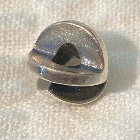 TROLLBEADS STERLING SILVER "VICTORY" BEAD Retired 2018 - Picture 2 of 8